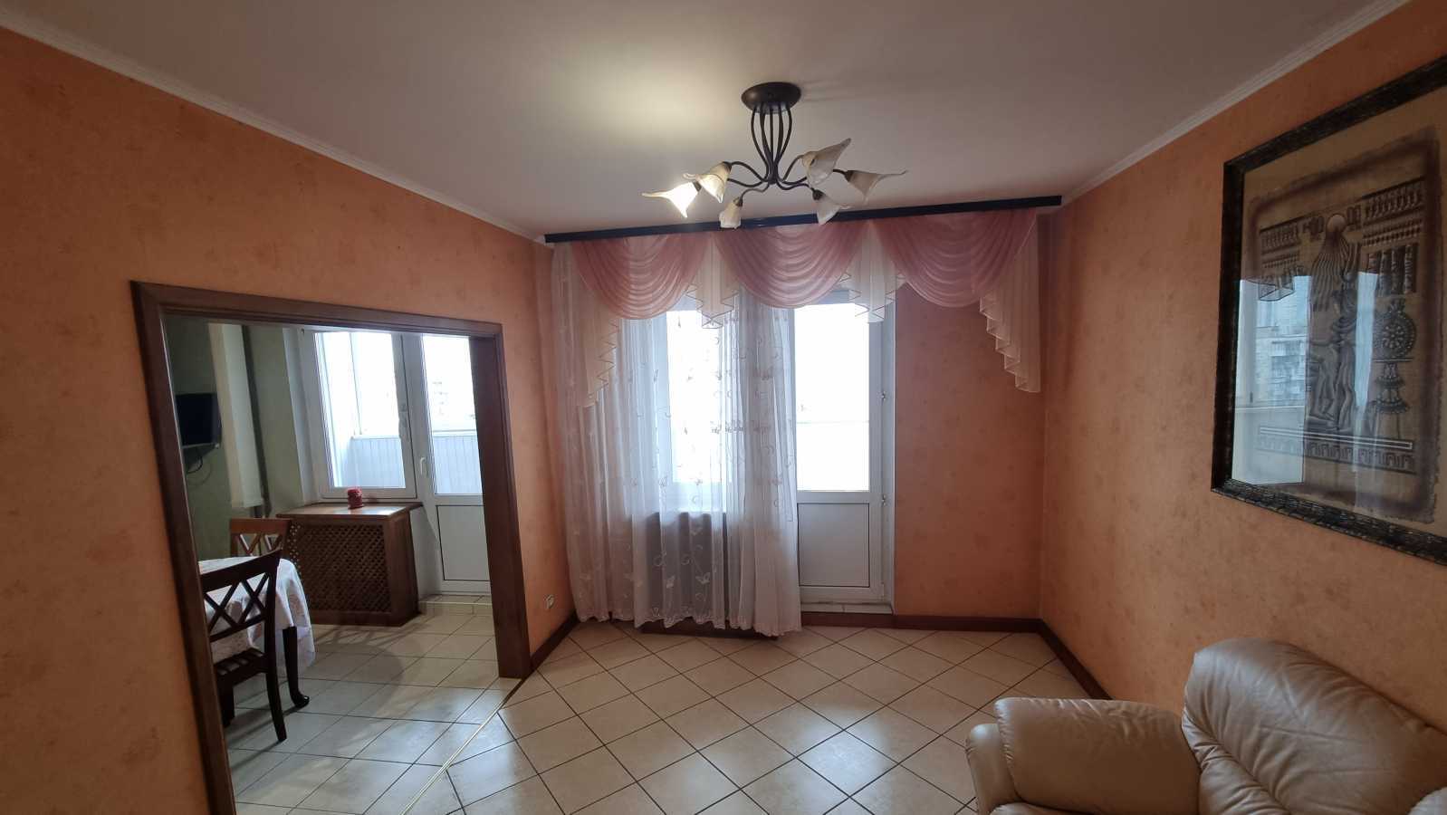 Продажа 3-комнатной квартиры 111.4 м², Харьковское шоссе, 56