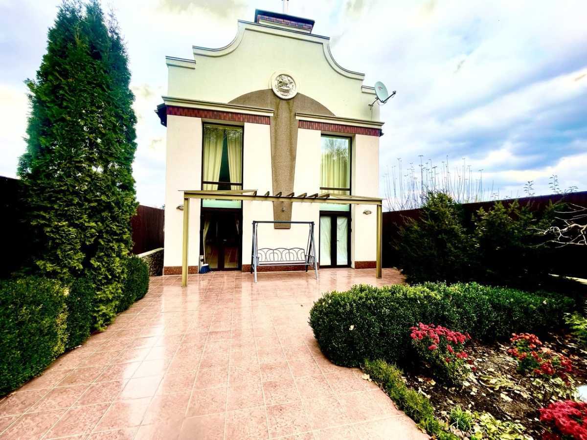 Продажа дома 320 м², Зарічна