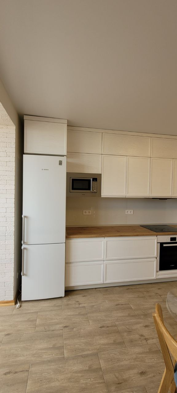Продажа 2-комнатной квартиры 77.5 м², Боголюбова ул., 23