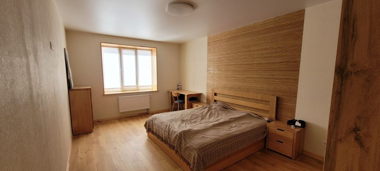 Продажа 2-комнатной квартиры 77.5 м², Боголюбова ул., 23