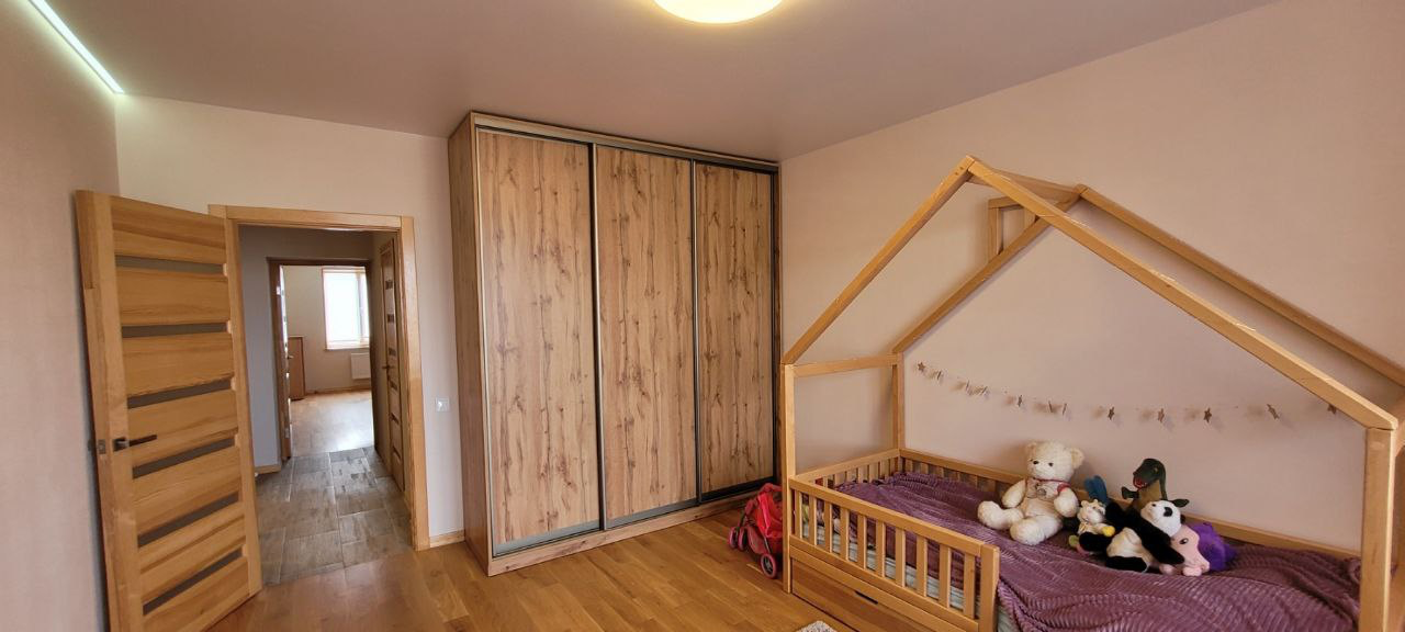 Продажа 2-комнатной квартиры 77.5 м², Боголюбова ул., 23