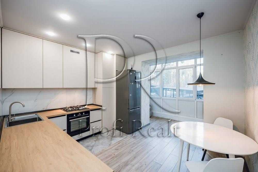 Продажа 2-комнатной квартиры 45 м², Радистов ул., 34Р