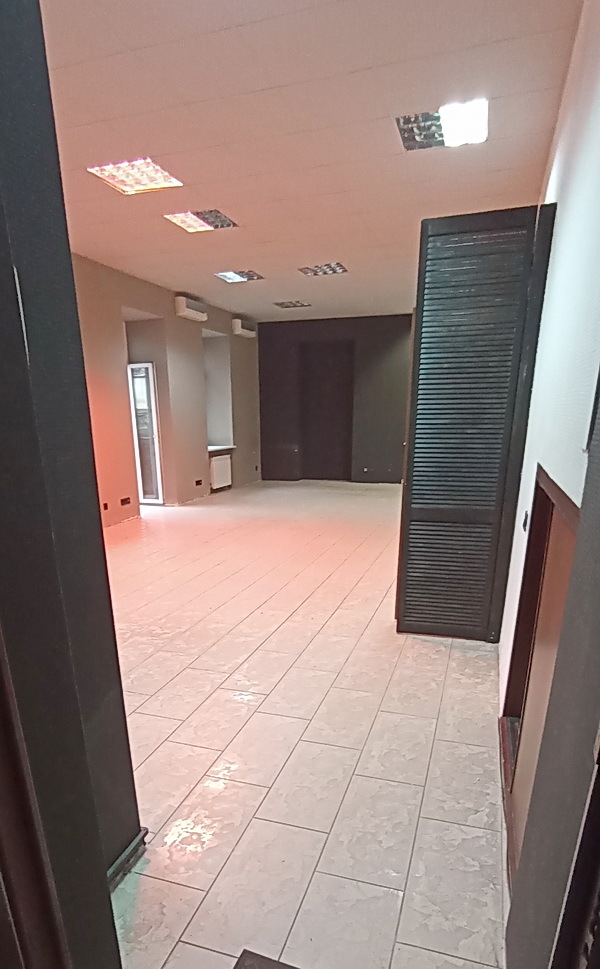 Оренда офісу 100 м², Володимира Антоновича вул., 3