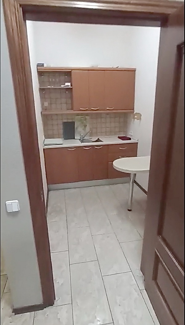 Оренда офісу 100 м², Володимира Антоновича вул., 3