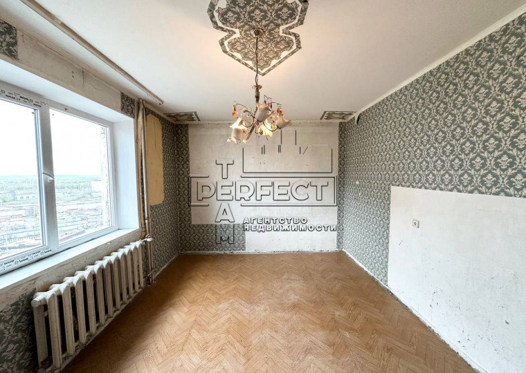 Продаж 1-кімнатної квартири 44 м², Лариси Руденко вул., 10В