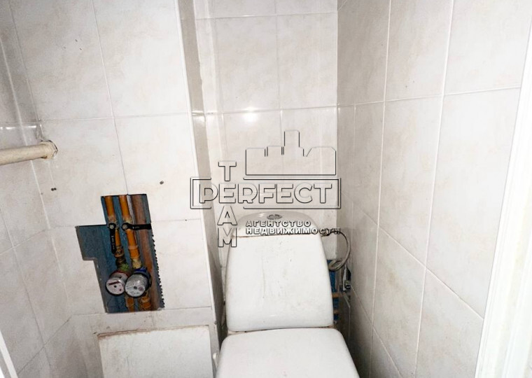 Продаж 1-кімнатної квартири 44 м², Лариси Руденко вул., 10В
