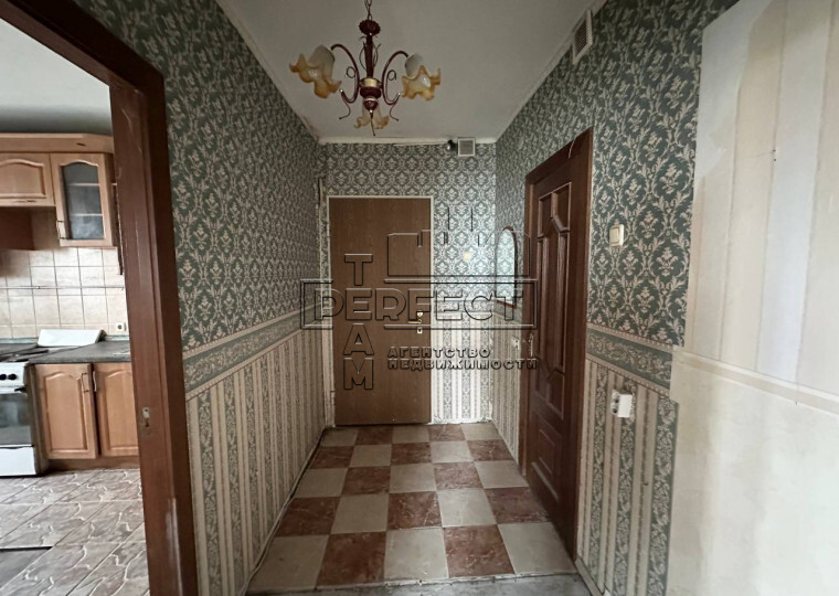 Продаж 1-кімнатної квартири 44 м², Лариси Руденко вул., 10В