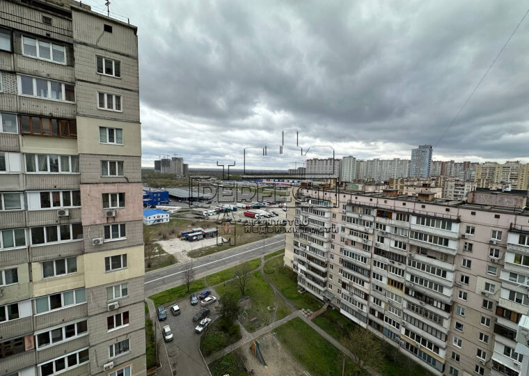 Продаж 1-кімнатної квартири 44 м², Лариси Руденко вул., 10В