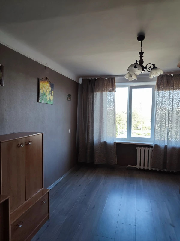 Продажа 3-комнатной квартиры 63 м²