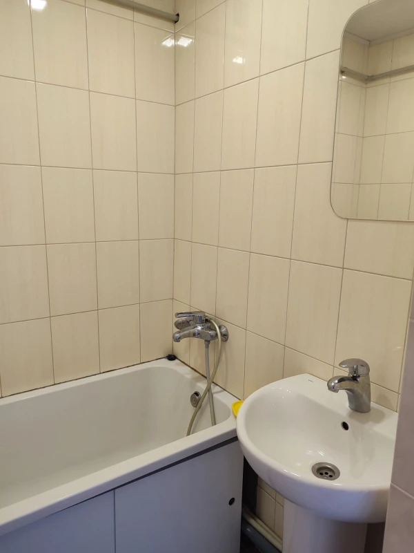 Продажа 3-комнатной квартиры 63 м²