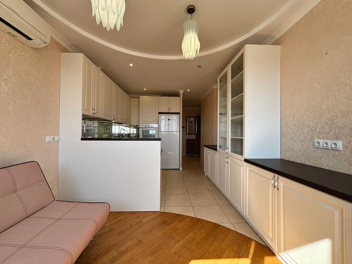 Продажа 2-комнатной квартиры 92 м², Михаила Максимовича ул., 3Г