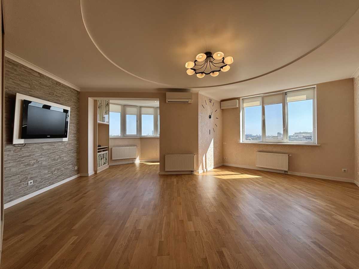Продажа 2-комнатной квартиры 92 м², Михаила Максимовича ул., 3Г