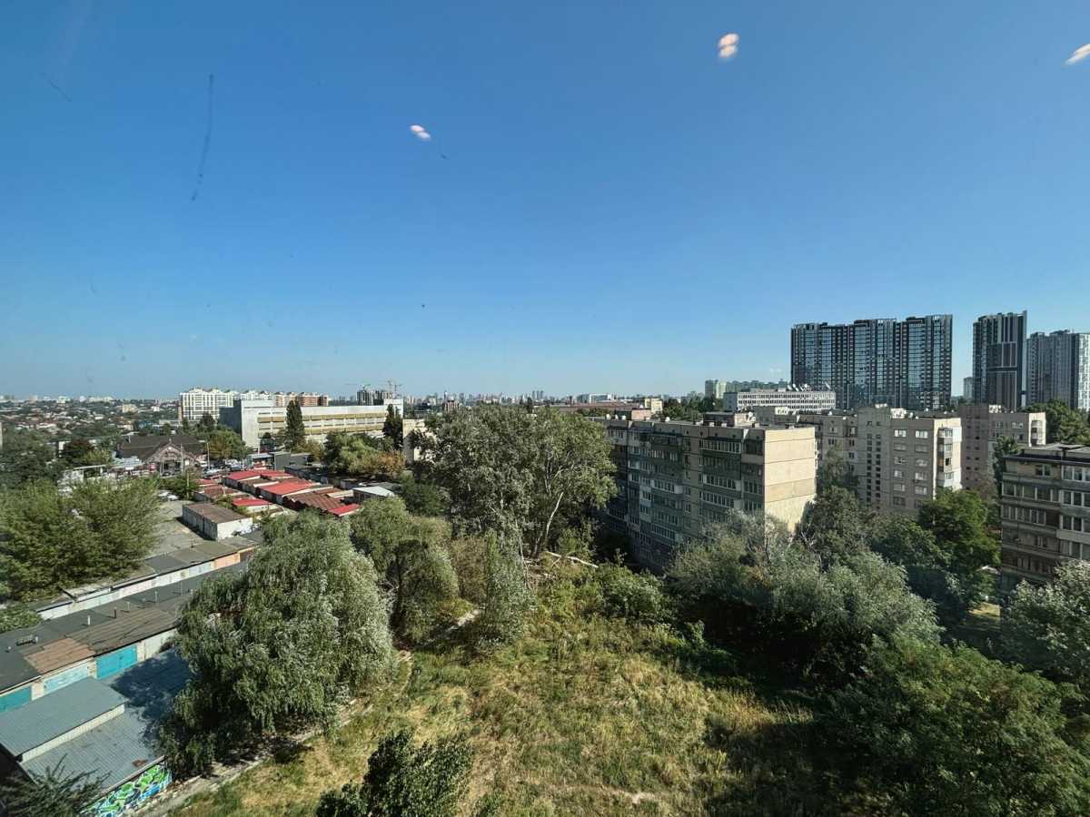 Продажа 2-комнатной квартиры 92 м², Михаила Максимовича ул., 3Г