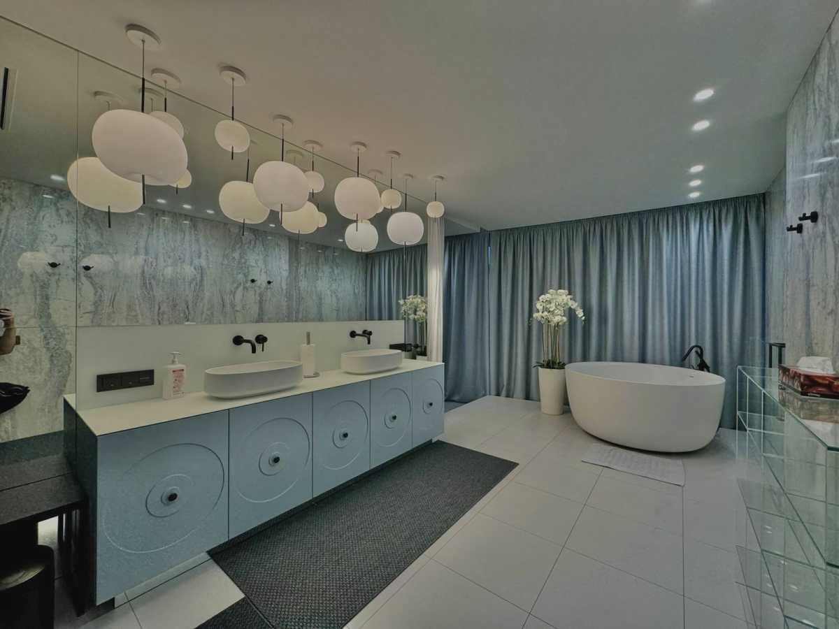 Аренда 3-комнатной квартиры 180 м², Кловский спуск, 7А