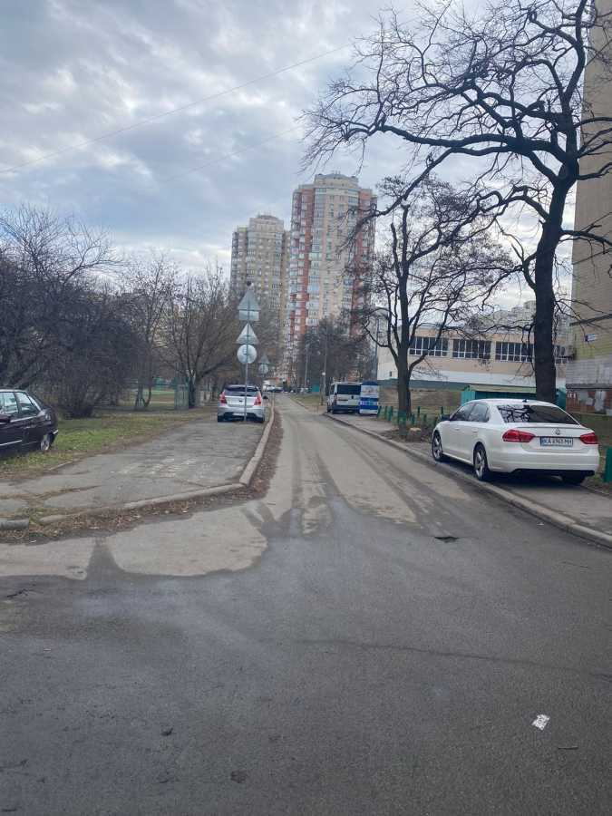 Продажа 1-комнатной квартиры 36.6 м², Чернобыльская ул.