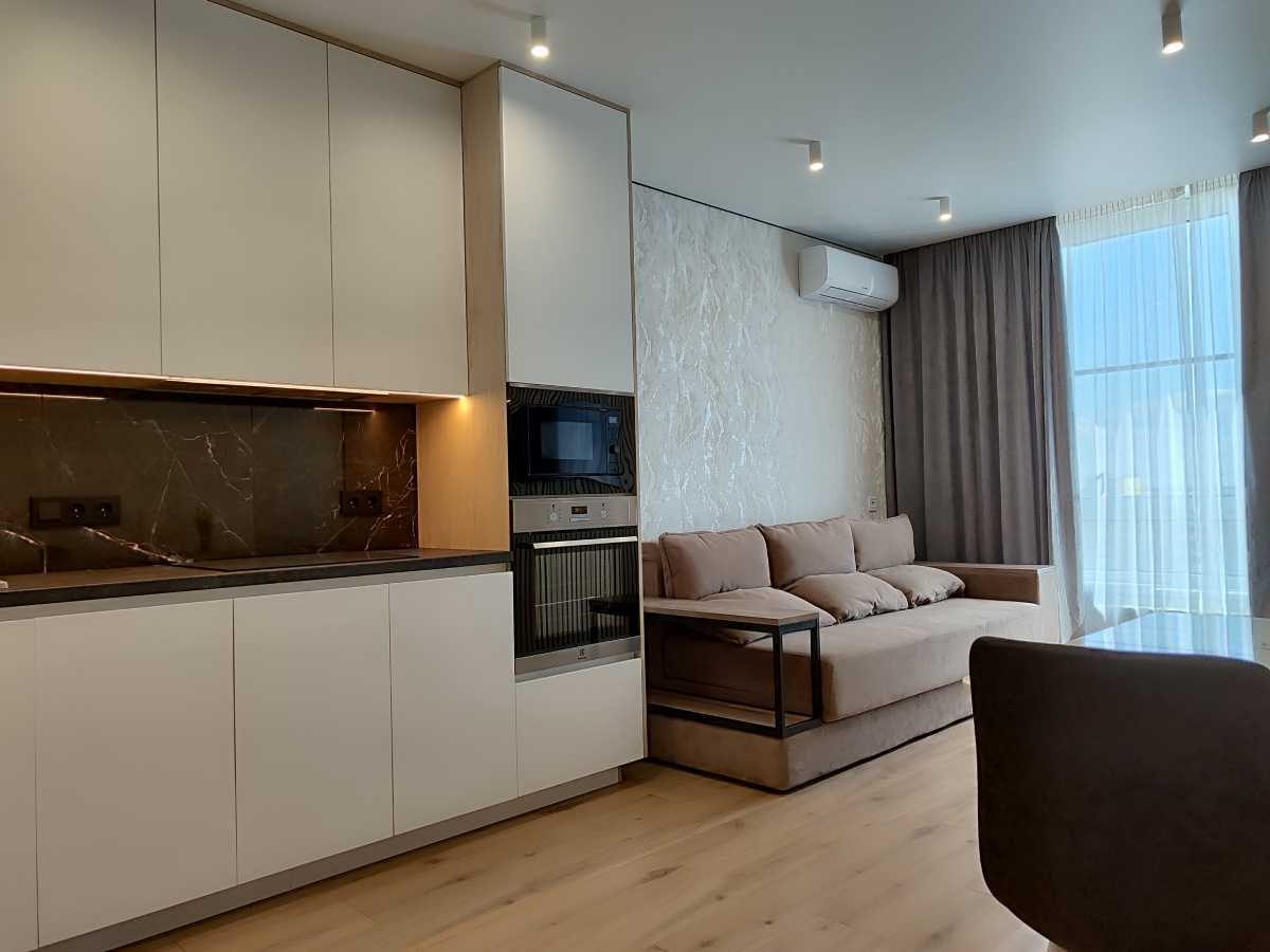 Продаж 1-кімнатної квартири 43 м², Олександра Олеся вул., 5а
