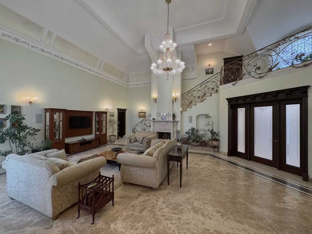 Продаж будинку 550 м², Європейська