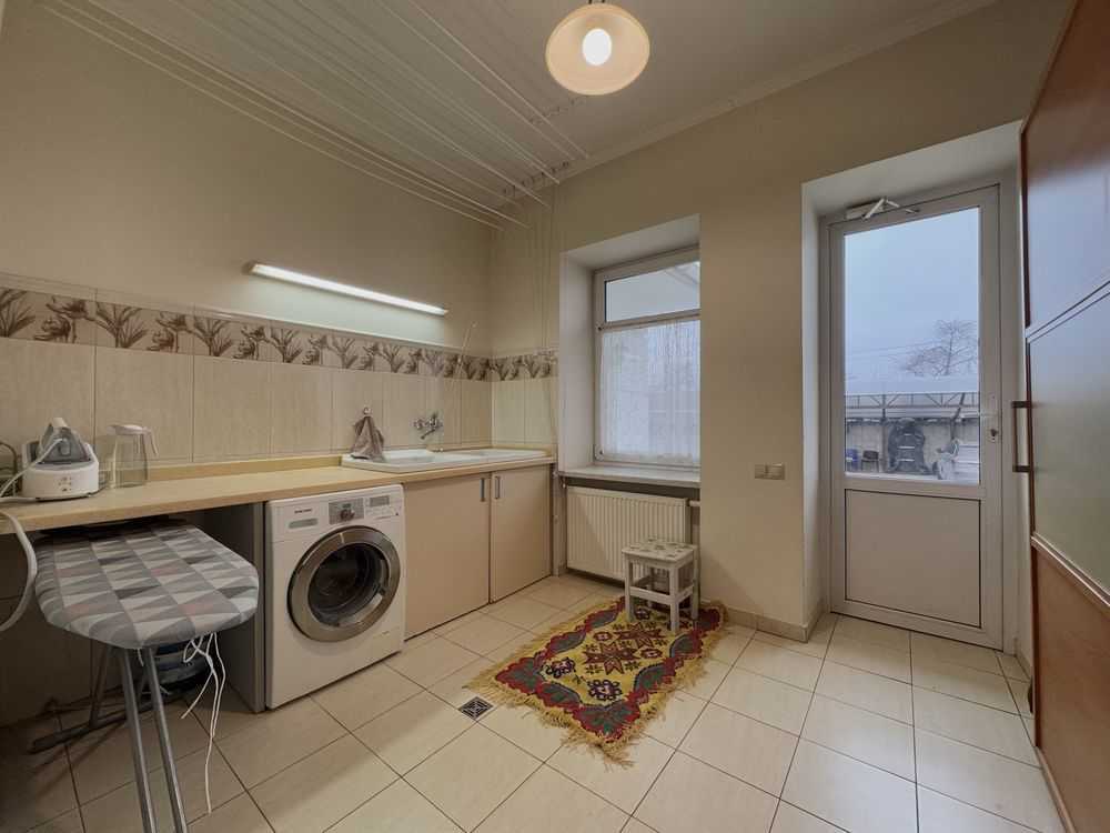 Продаж будинку 550 м², Європейська