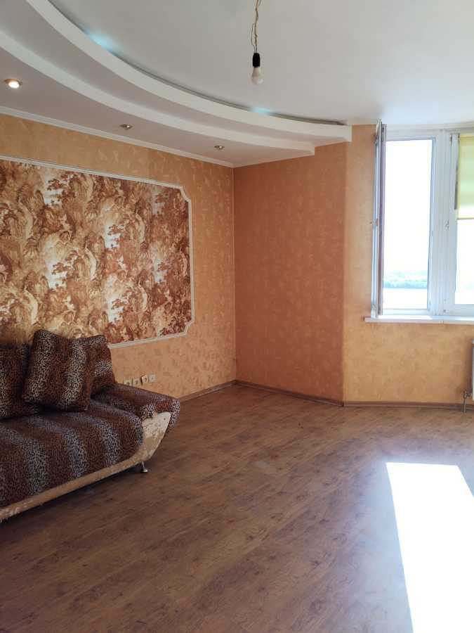 Продажа 3-комнатной квартиры 105 м², Днепровская наб., 19