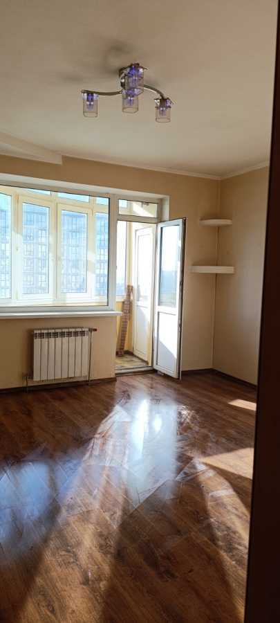 Продажа 3-комнатной квартиры 105 м², Днепровская наб., 19