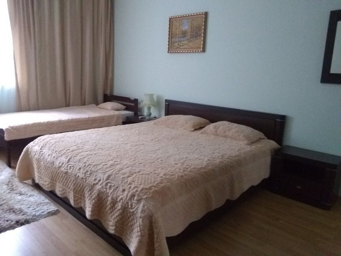 Аренда 3-комнатной квартиры 100 м², Евгения Коновальца ул., 32Б