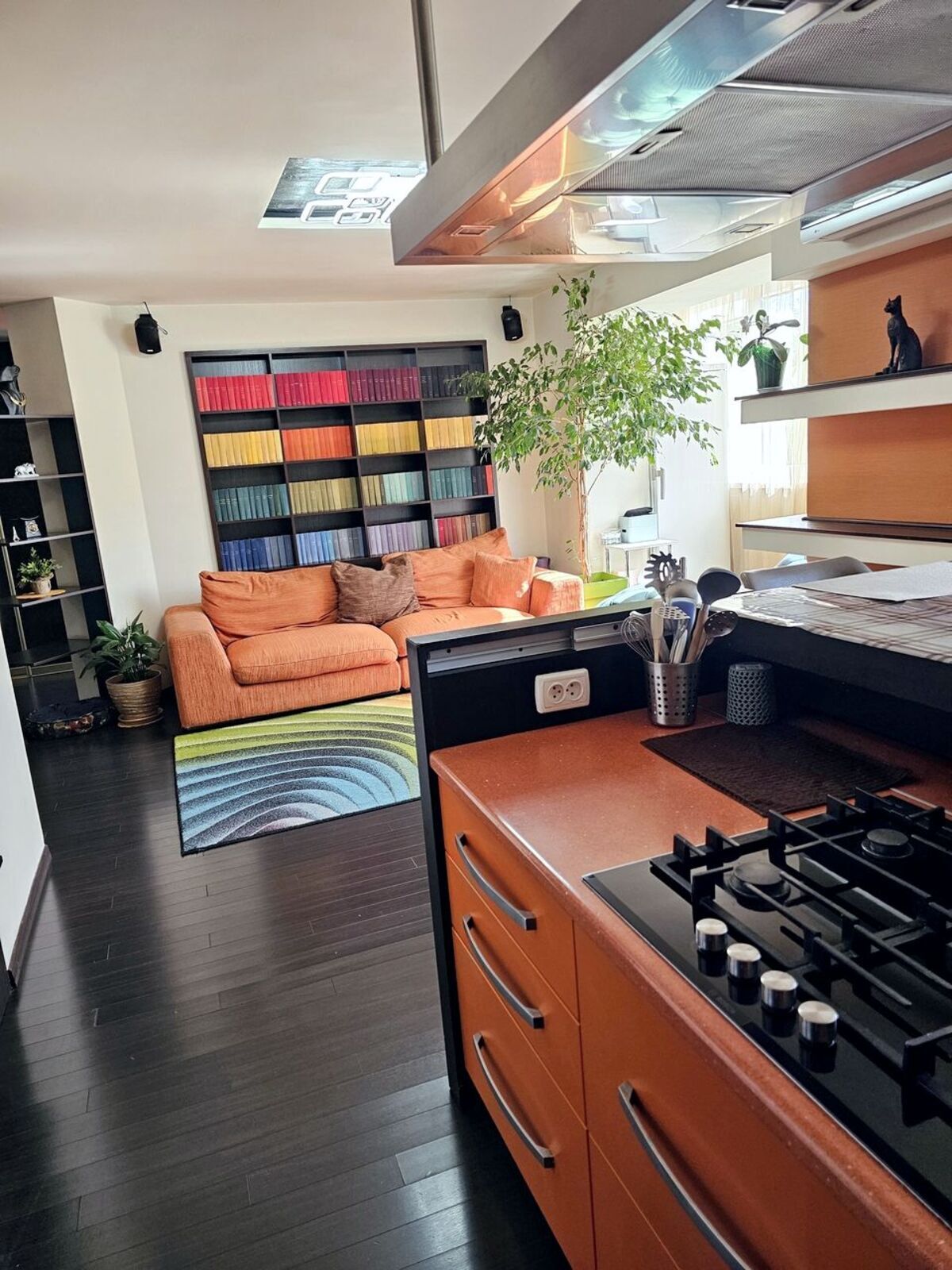 Продажа 3-комнатной квартиры 68 м², Терещенковская ул., 2