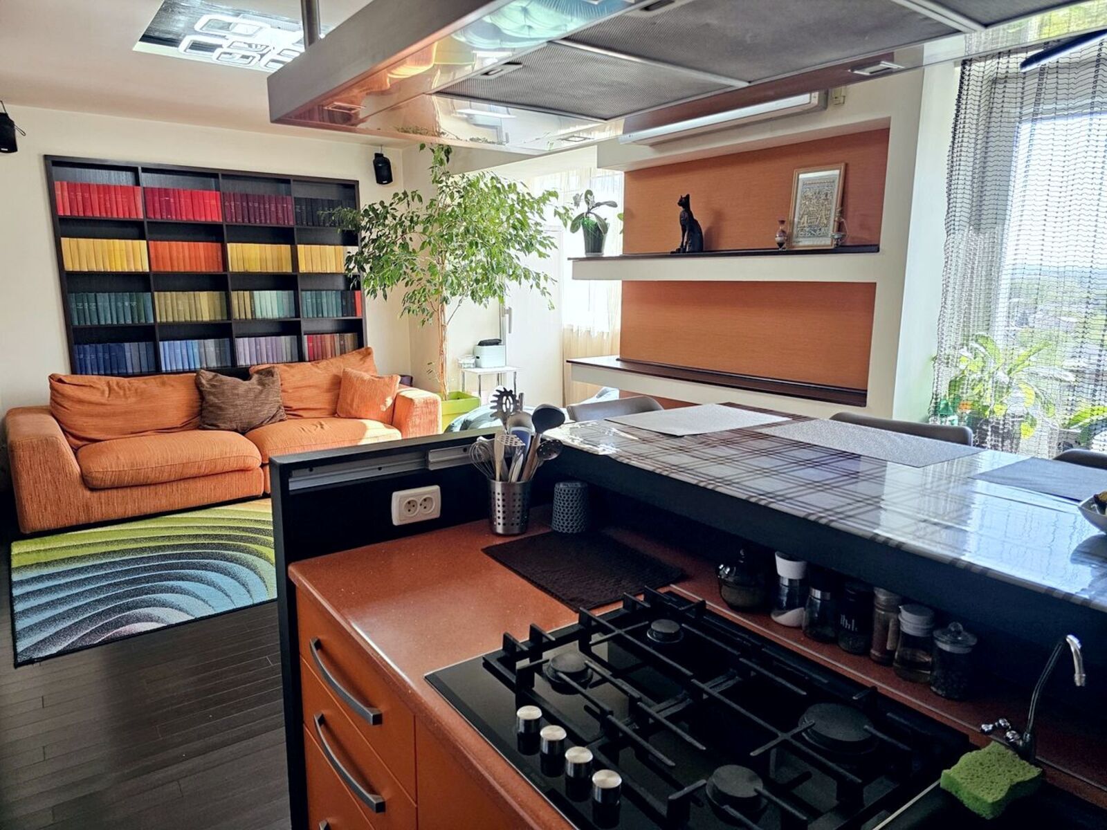 Продажа 3-комнатной квартиры 68 м², Терещенковская ул., 2