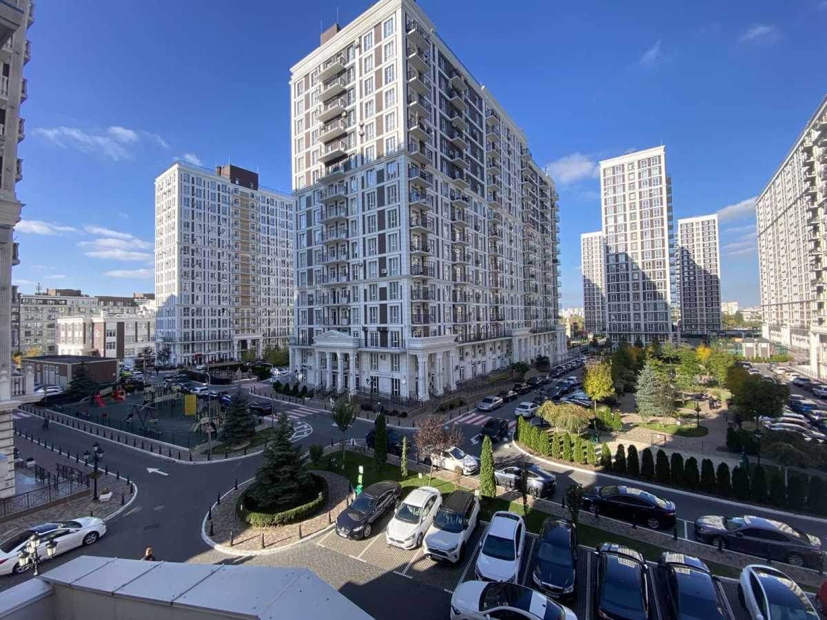 Продажа 1-комнатной квартиры 41 м², Михаила Максимовича ул., 24