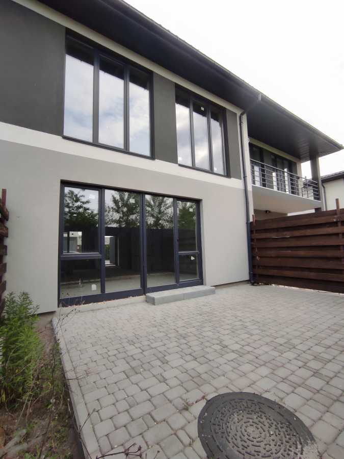 Продажа 4-комнатной квартиры 125 м², Святищенская ул.