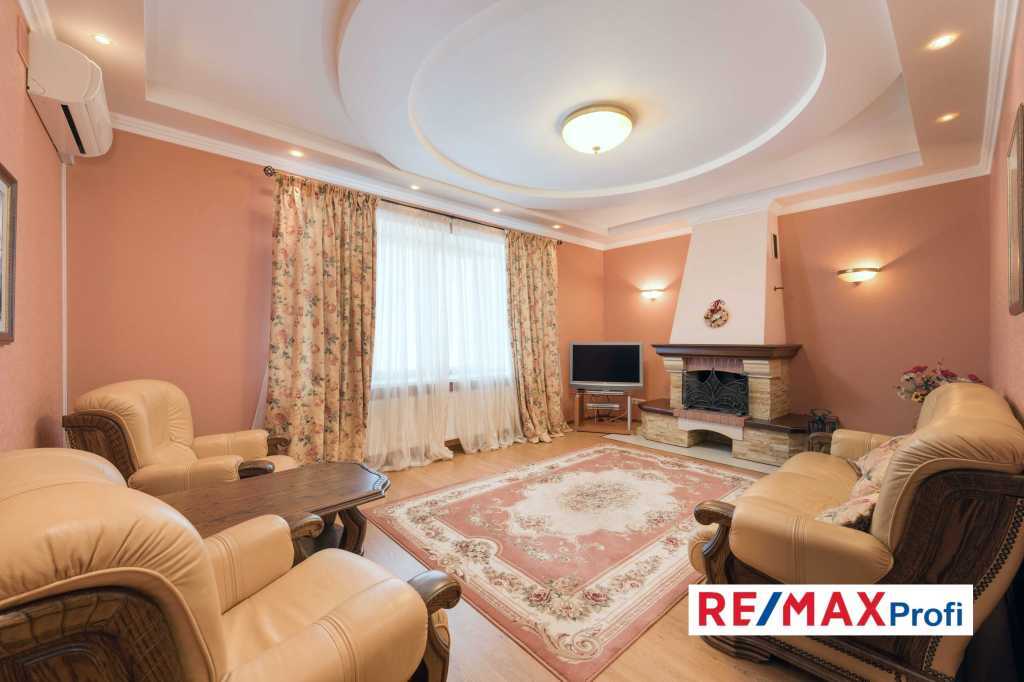 Продаж будинку 450 м², Освиты