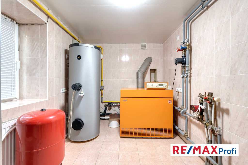Продаж будинку 450 м², Освиты