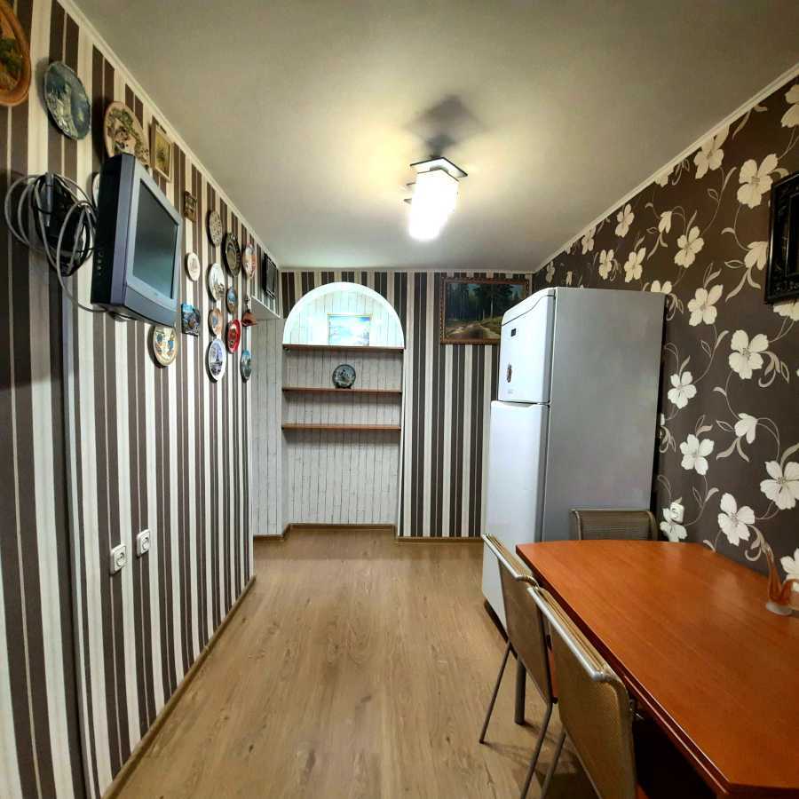 Продажа 3-комнатной квартиры 75.7 м², Владимира Антоновича ул., 152