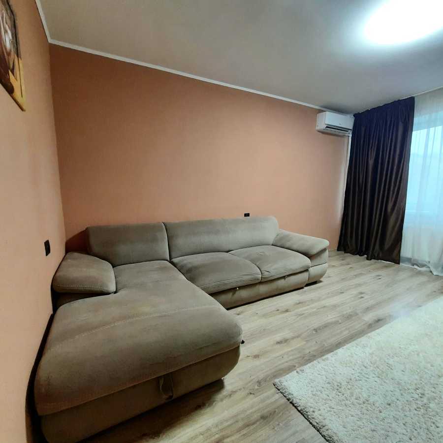 Продажа 3-комнатной квартиры 75.7 м², Владимира Антоновича ул., 152