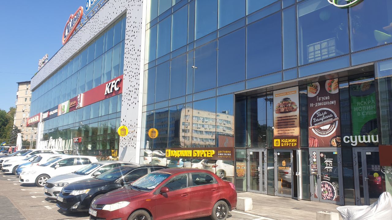 Оренда торговельного приміщення 110 м², Перемоги просп., 26
