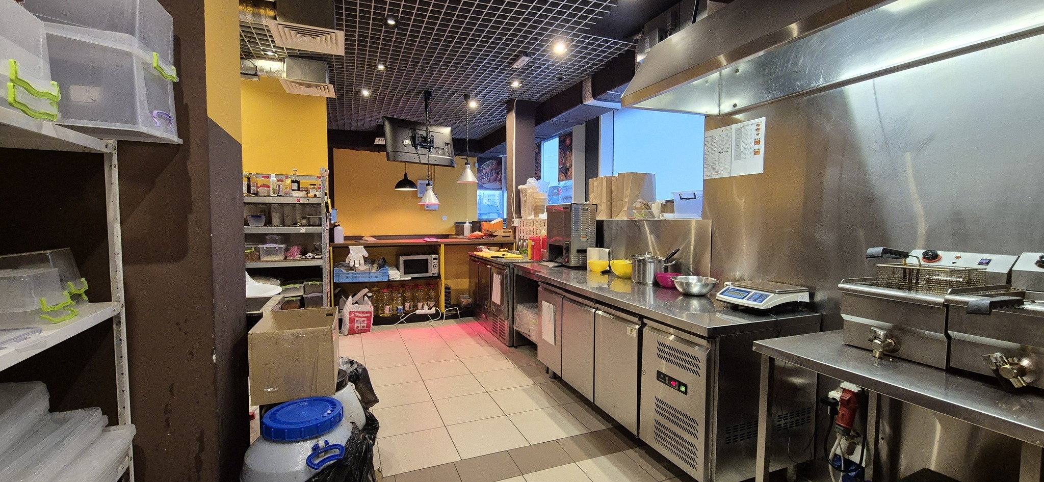 Оренда торговельного приміщення 110 м², Перемоги просп., 26