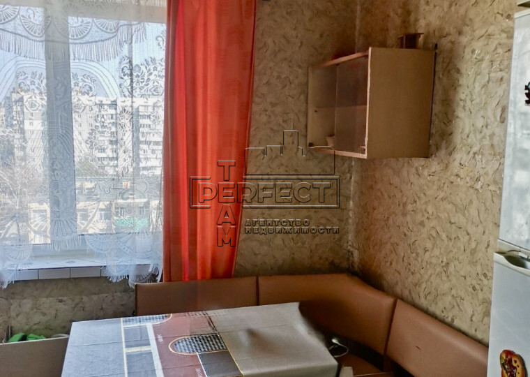 Продажа 3-комнатной квартиры 73 м², Николая Закревского ул., 47Б