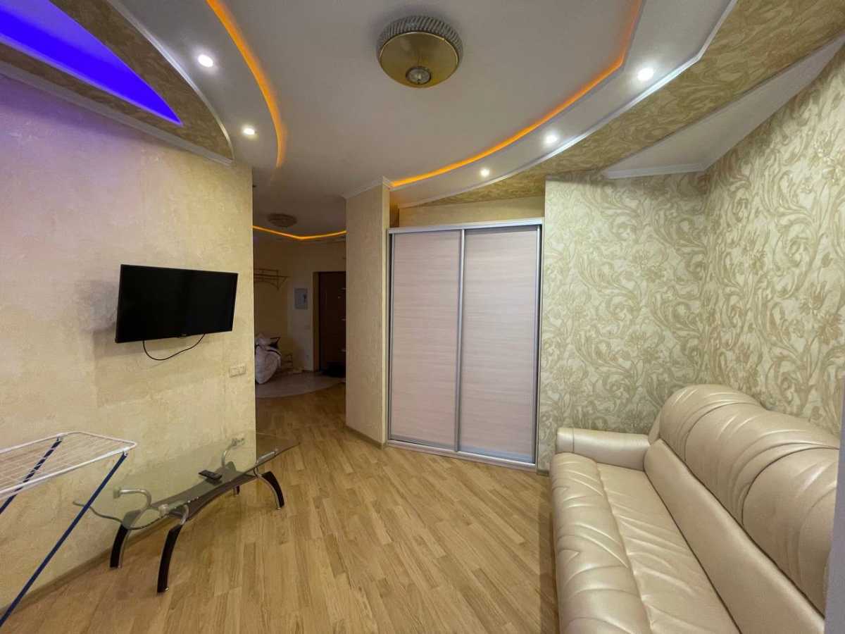 Аренда 1-комнатной квартиры 60 м², Авиаконструктора Игоря Сикорского ул., 1Б