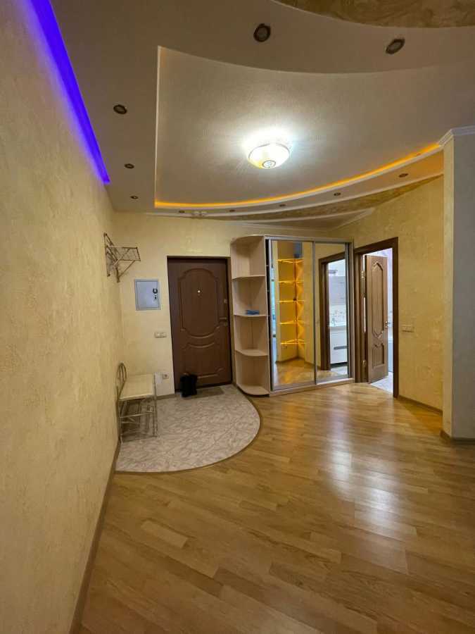 Аренда 1-комнатной квартиры 60 м², Авиаконструктора Игоря Сикорского ул., 1Б