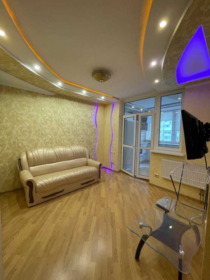 Аренда 1-комнатной квартиры 60 м², Авиаконструктора Игоря Сикорского ул., 1Б