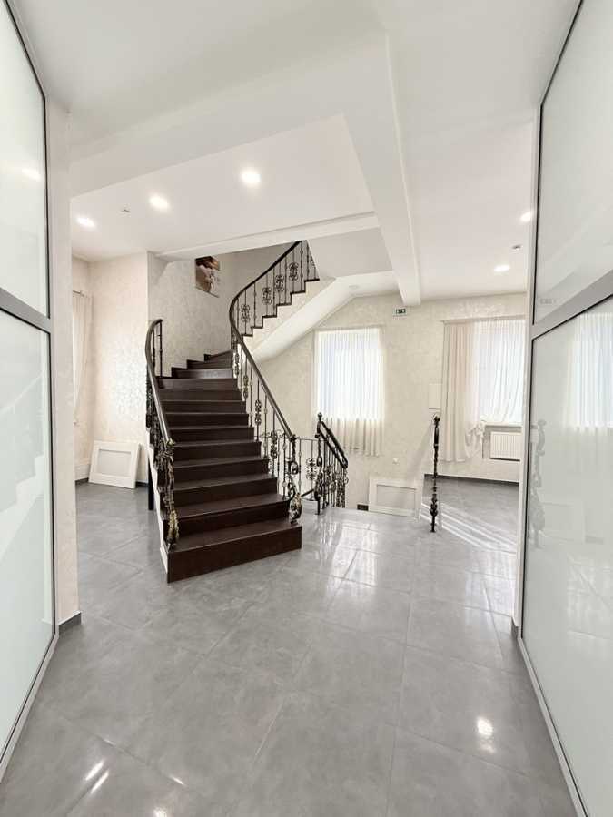 Аренда офиса 500 м², Генерала Алмазова ул., 12