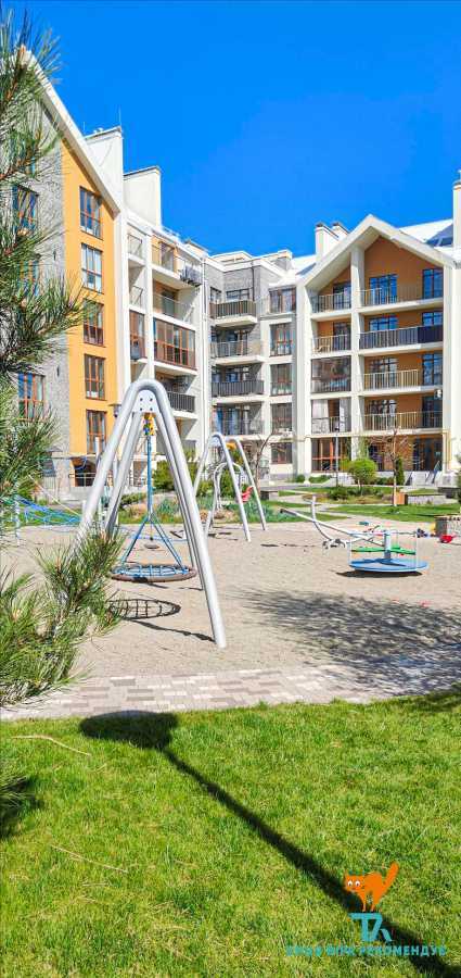 Продажа 2-комнатной квартиры 71 м², Богдана Хмельницкого ул., 3Є
