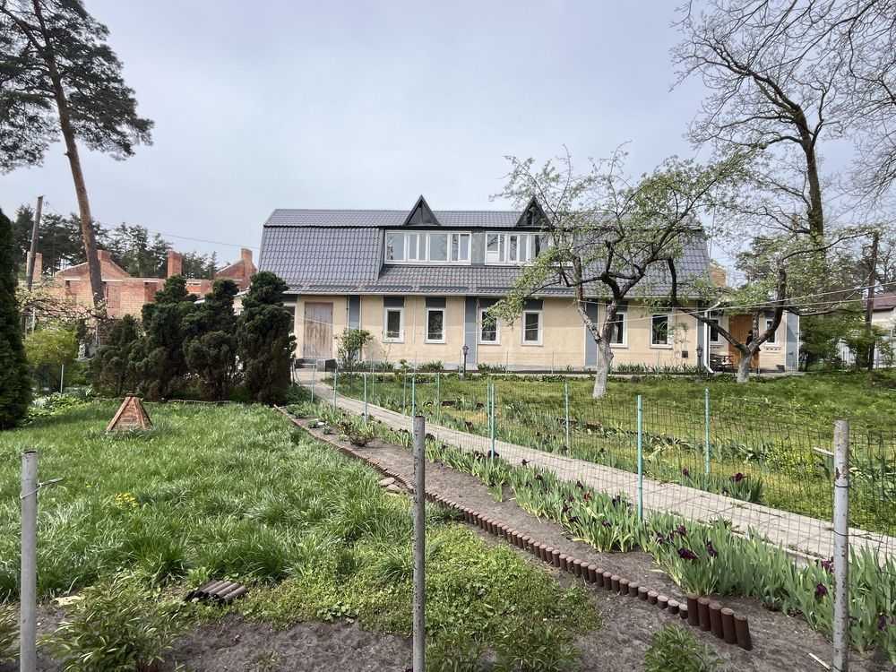 Продаж будинку 223.6 м², Києво-Мироцька вул.