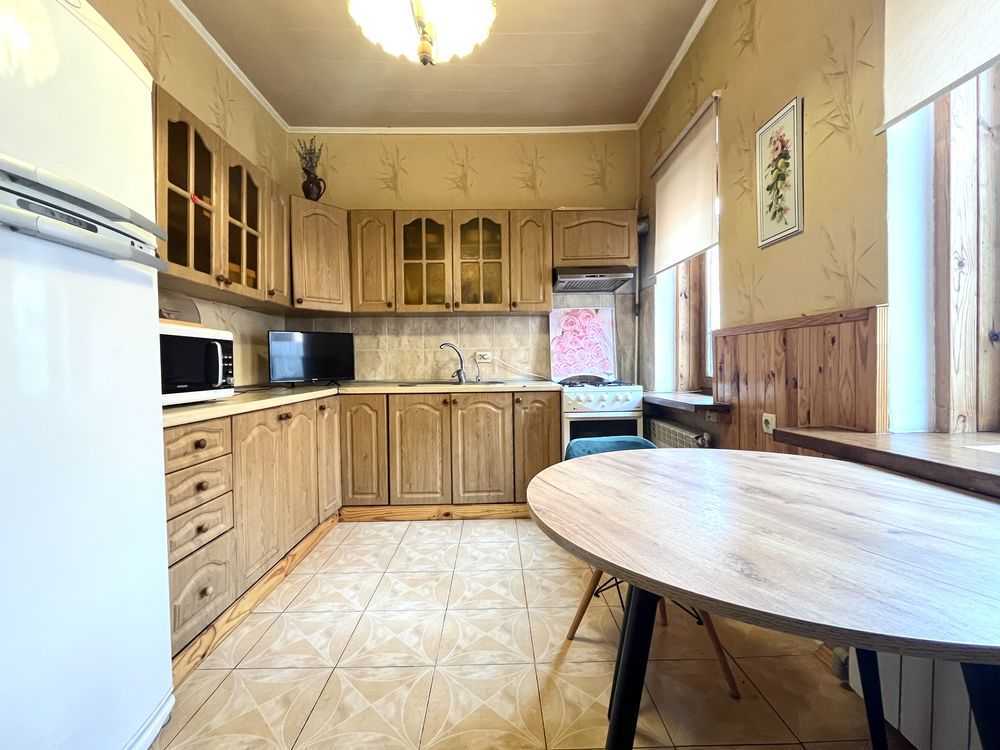 Продаж будинку 223.6 м², Києво-Мироцька вул.