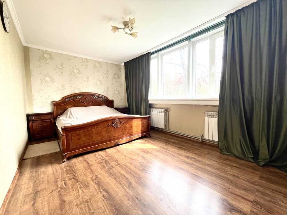 Продаж будинку 223.6 м², Києво-Мироцька вул.