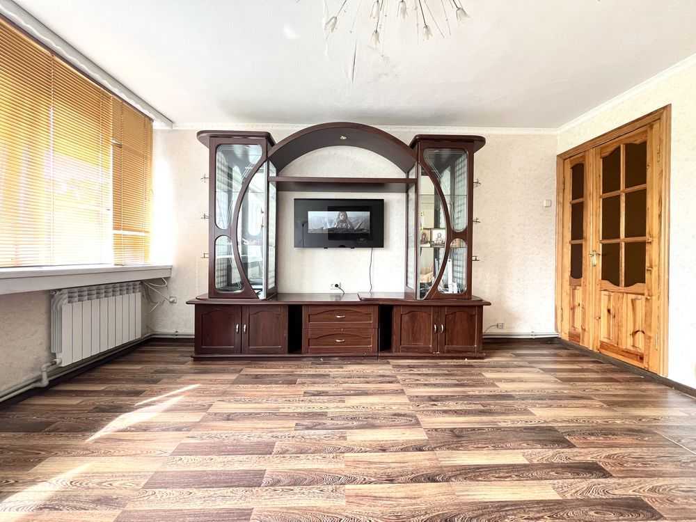 Продаж будинку 223.6 м², Києво-Мироцька вул.