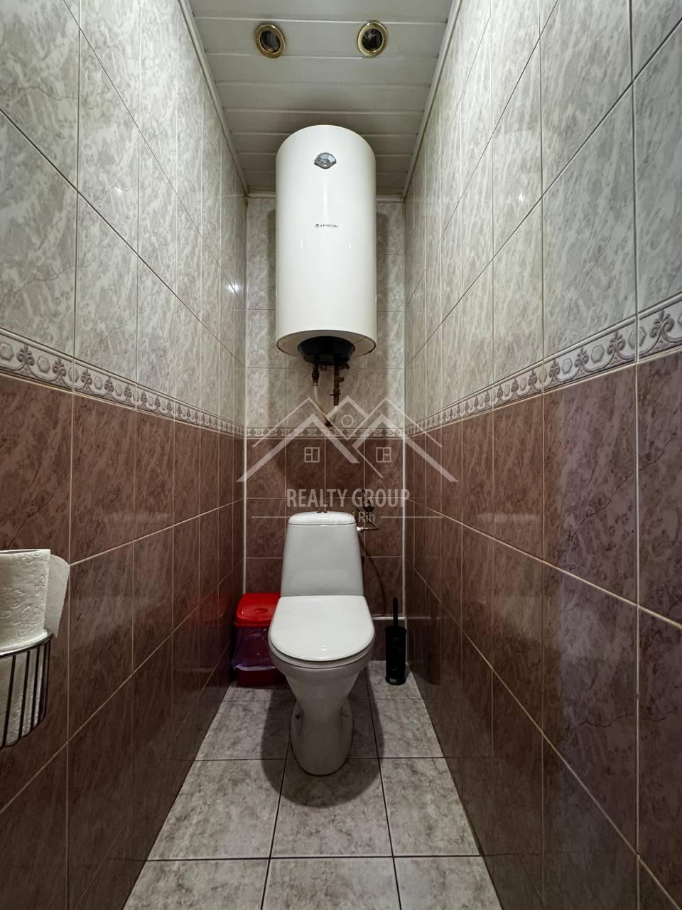 Продаж 3-кімнатної квартири 63.6 м², Житомирська вул.