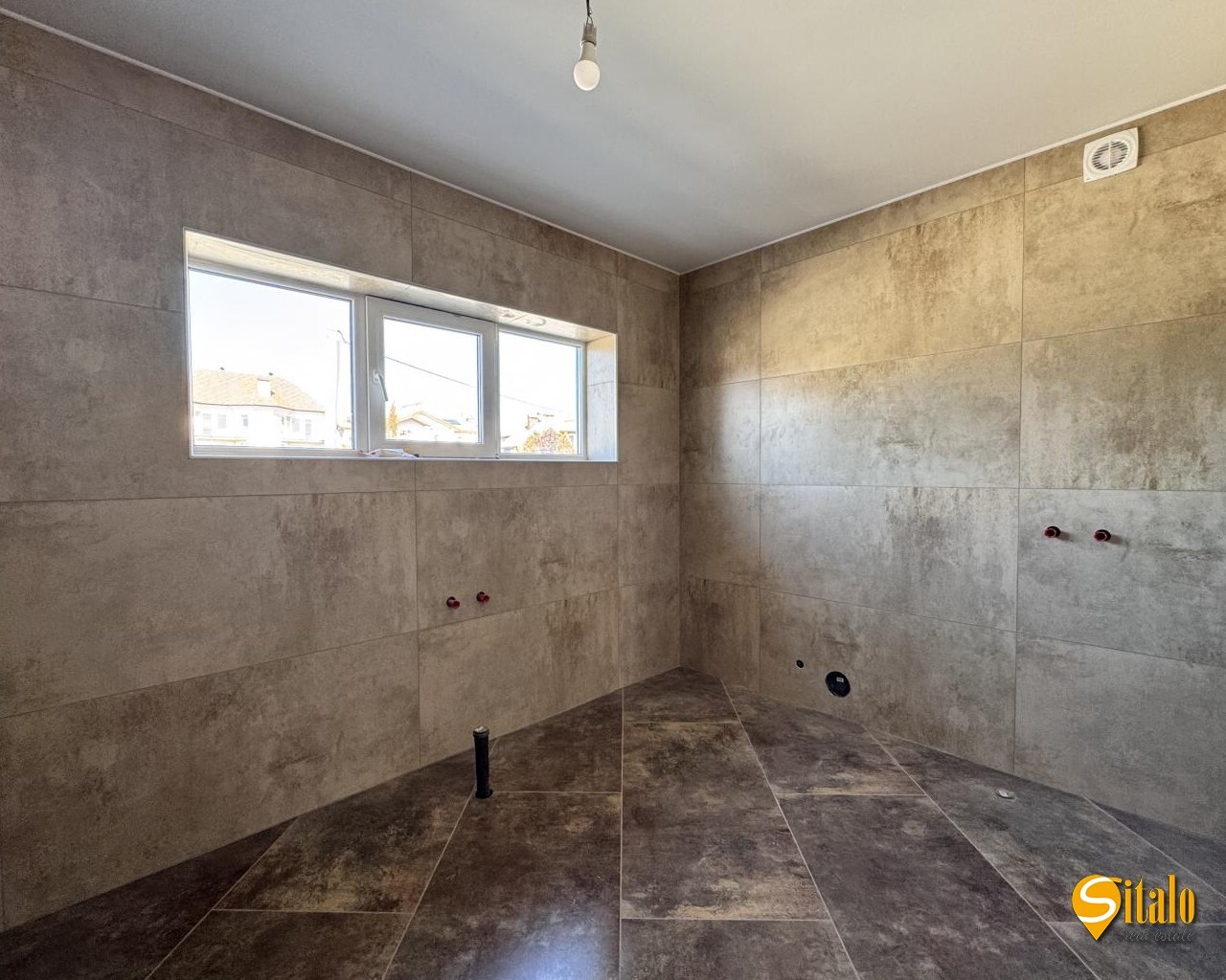 Продаж будинку 136 м²