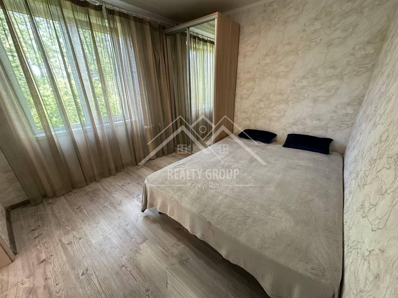Продаж 3-кімнатної квартири 47 м², Покровская вул.