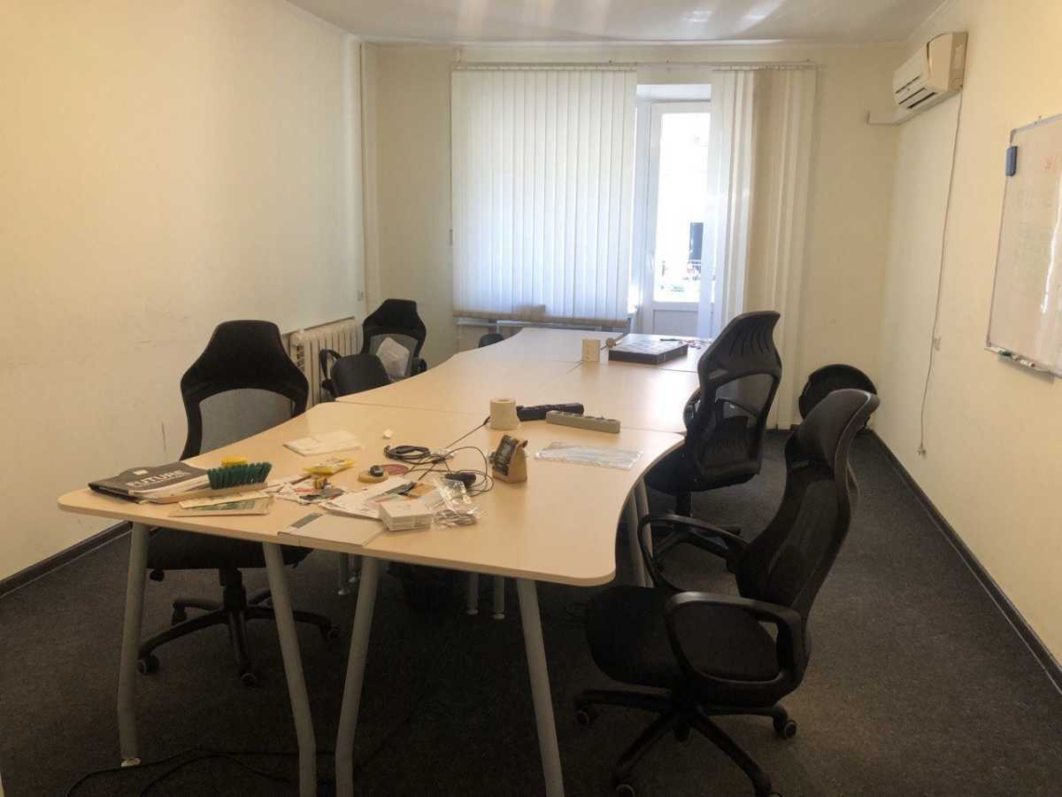 Продажа 3-комнатной квартиры 80 м², Малая Житомирская ул., 10