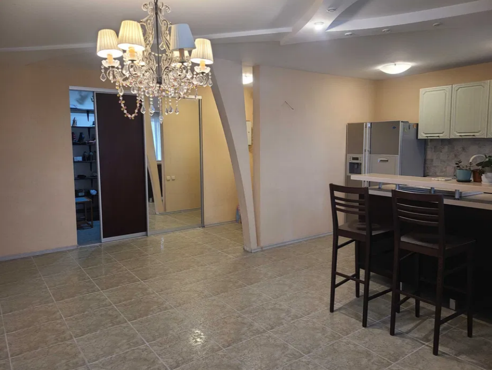 Продажа 3-комнатной квартиры 125 м², Левитана ул.